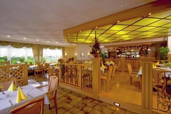 Wehrmann-Blume Hotel Wunstorf Bagian luar foto